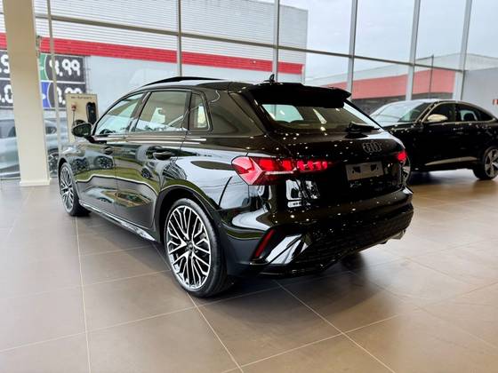 AUDI A3 2.0 40 TFSI GASOLINA SPORTBACK PERFORMANCE BLACK S-TRONIC AUDI A3 2.0 40 TFSI GASOLINA SPORTBACK PERFORMANCE BLACK S-TRONIC